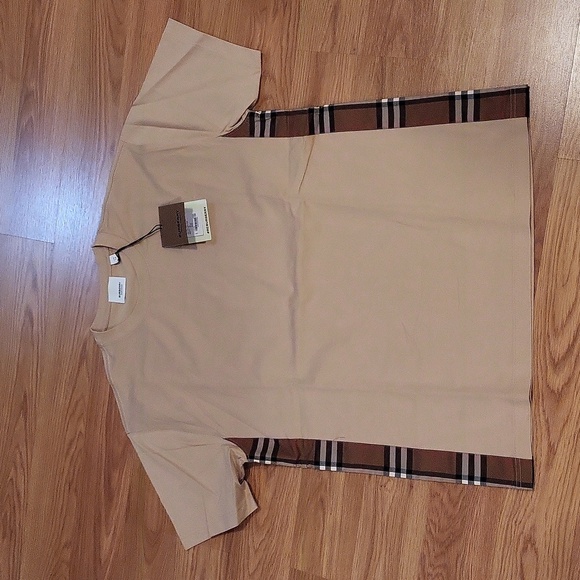 NWT Burberry Women’s Caris Side Check T-Shirt XS - Picture 1 of 6